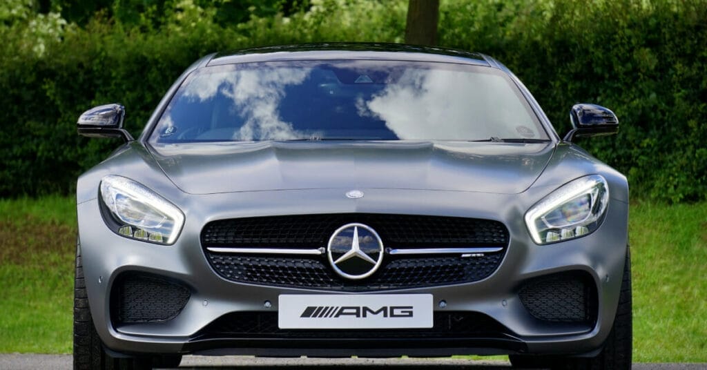 A Trajetoria Impressionante da Mercedes Benz De Origens Humildes a Simbolo de Luxo