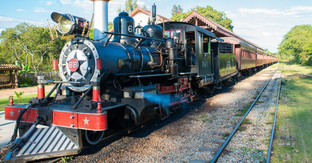 A Viagem de Trem de Sao Joao Del Rei a Tiradentes MG