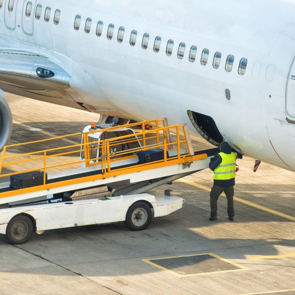 Justica de SP condena companhia aerea por extravio de bagagem por 22 dias